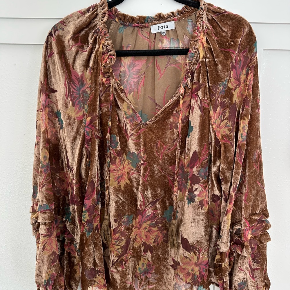 Fate Floral Velvet Blouse in Brown and Pink